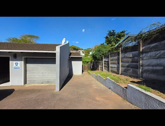 3 BEDROOM SIMPLEX FOR SALE IN ESCOMBE
